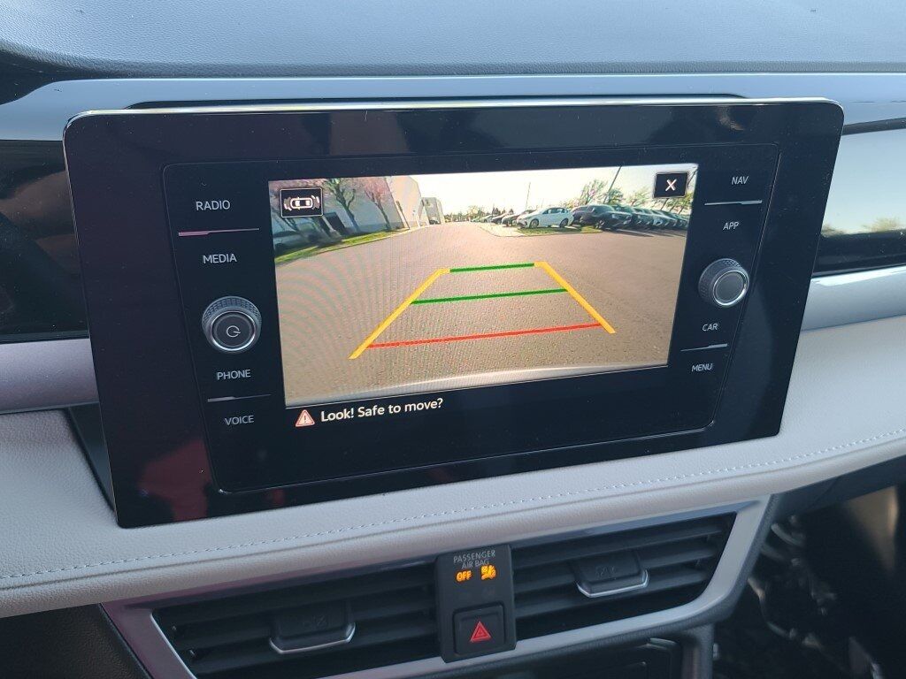 2025 Volkswagen Taos 1.5T SEL Springfield VA