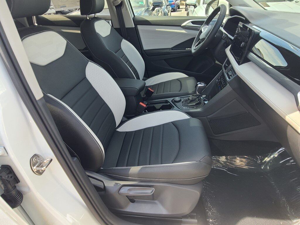 2025 Volkswagen Taos 1.5T SEL Springfield VA