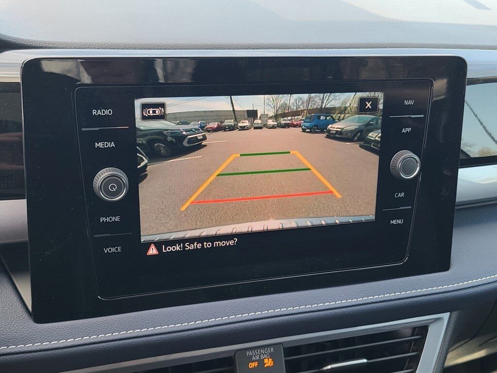 2025 Volkswagen Taos 1.5T SEL Springfield VA