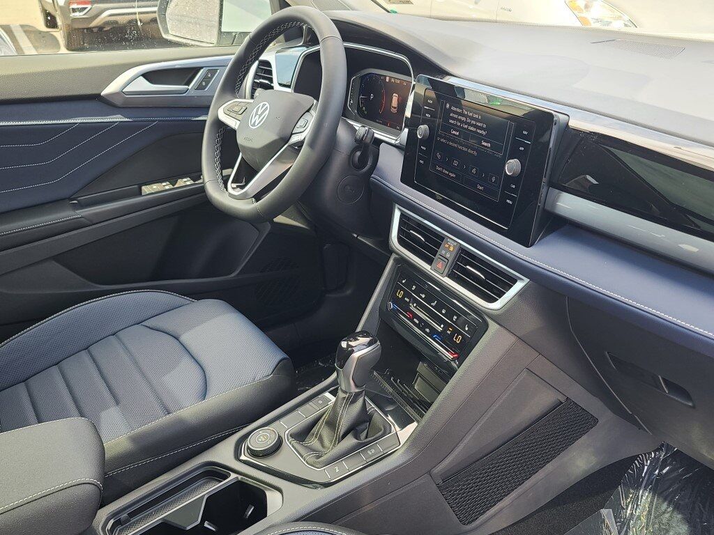 2025 Volkswagen Taos 1.5T SEL Springfield VA