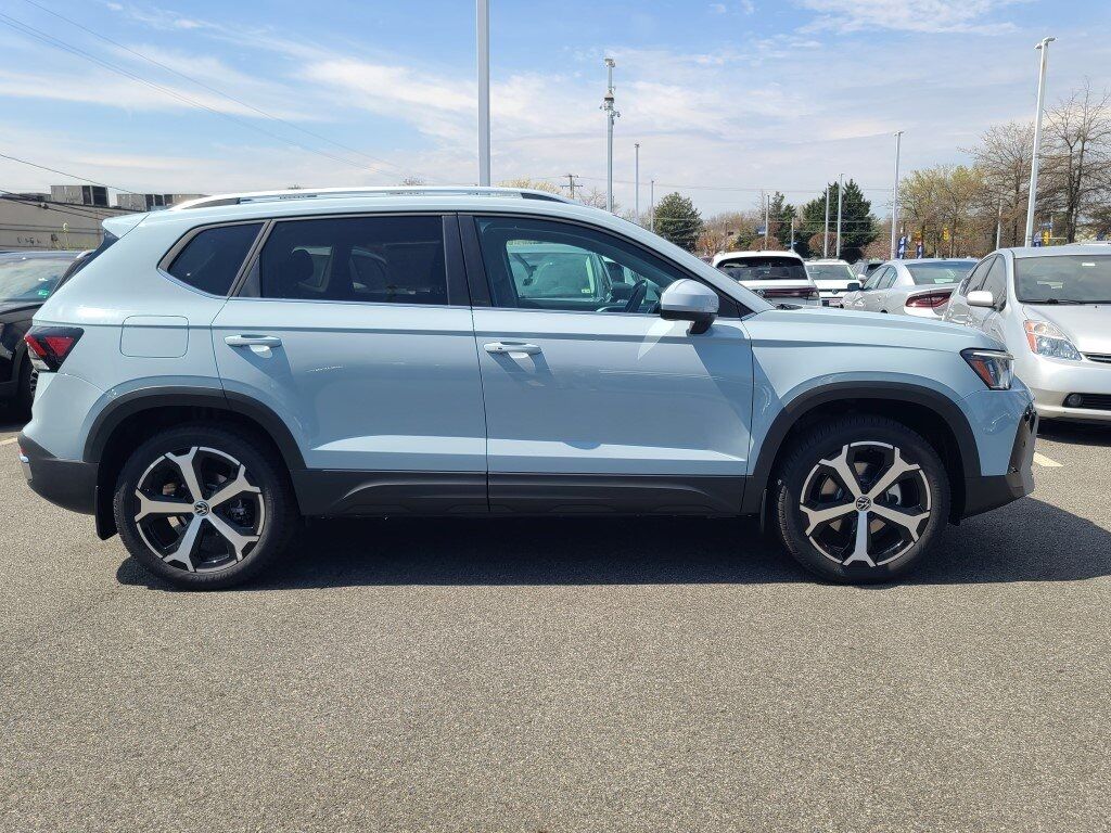 2025 Volkswagen Taos 1.5T SEL Springfield VA