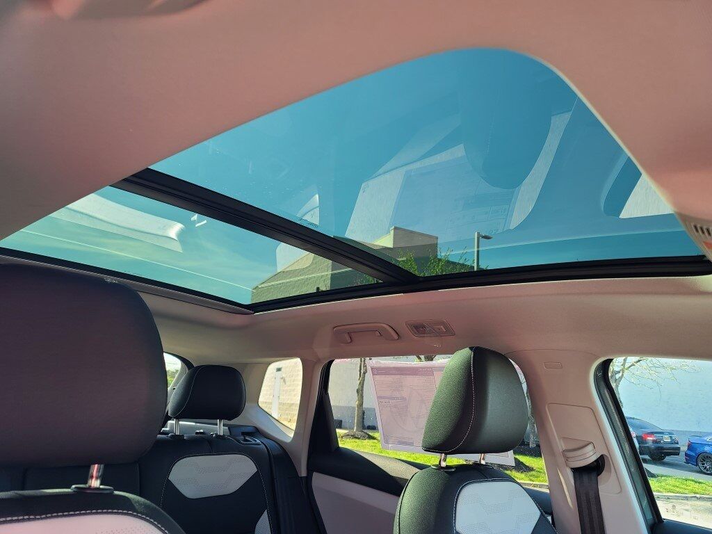 2025 Volkswagen Taos 1.5T SEL Springfield VA