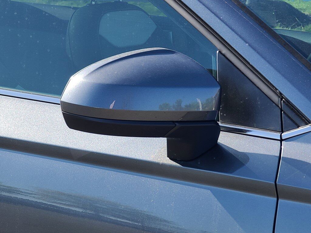 2025 Volkswagen Taos 1.5T SEL Springfield VA