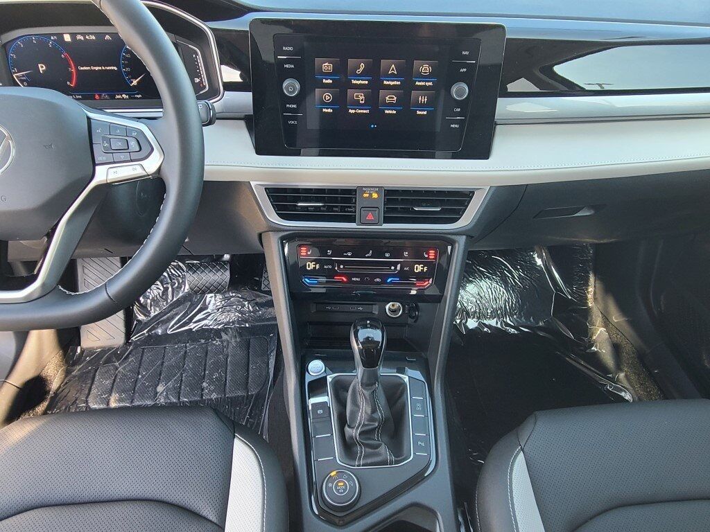 2025 Volkswagen Taos 1.5T SEL Springfield VA