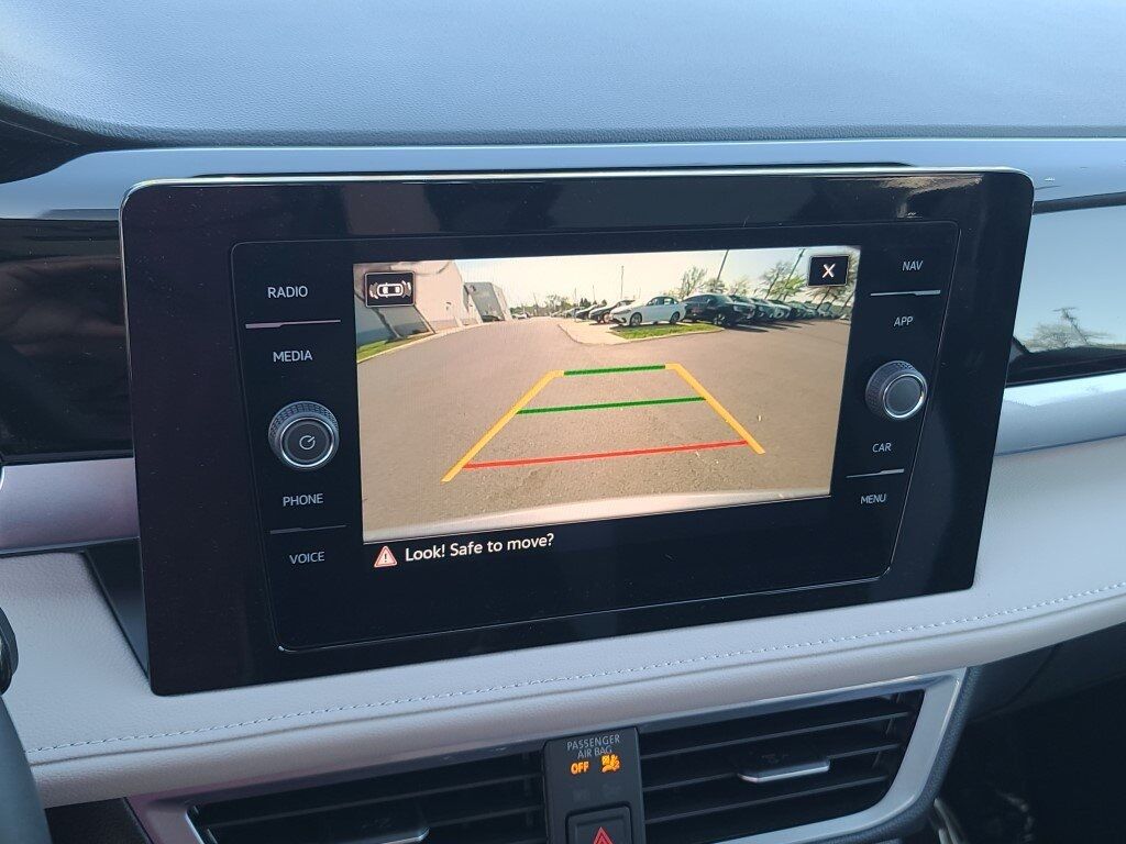 2025 Volkswagen Taos 1.5T SEL Springfield VA