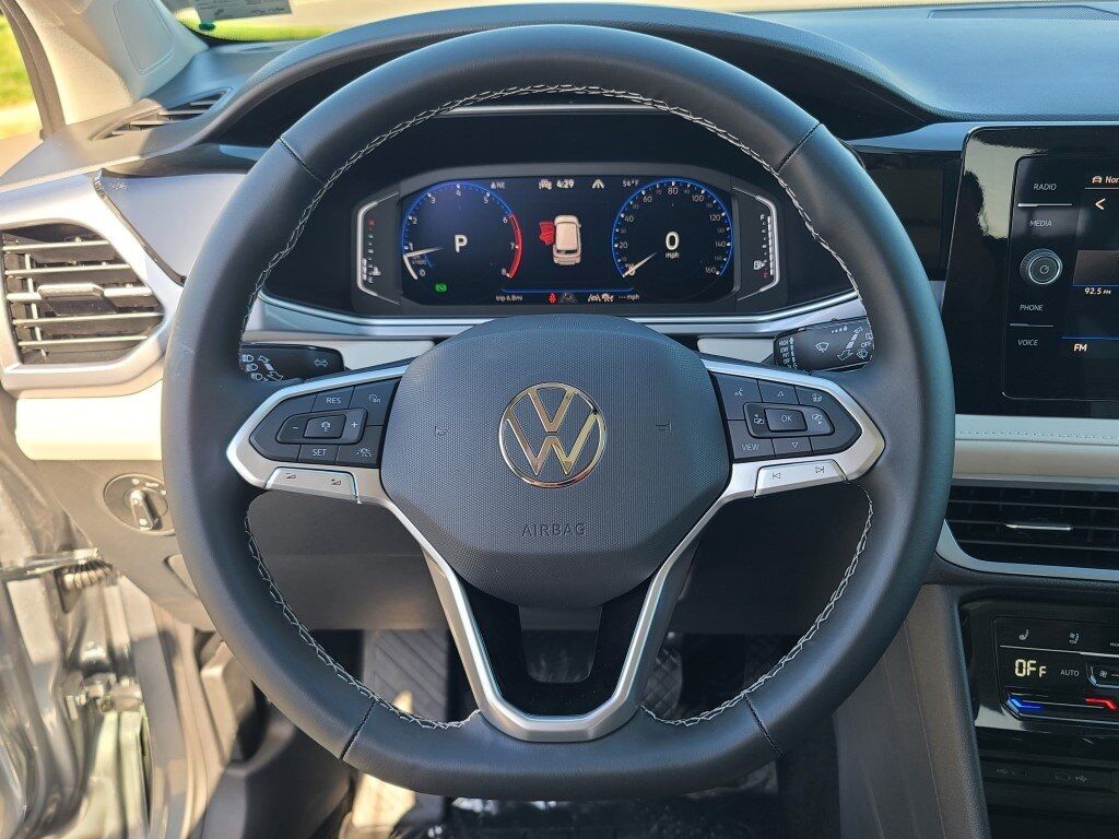 2025 Volkswagen Taos 1.5T SEL Springfield VA
