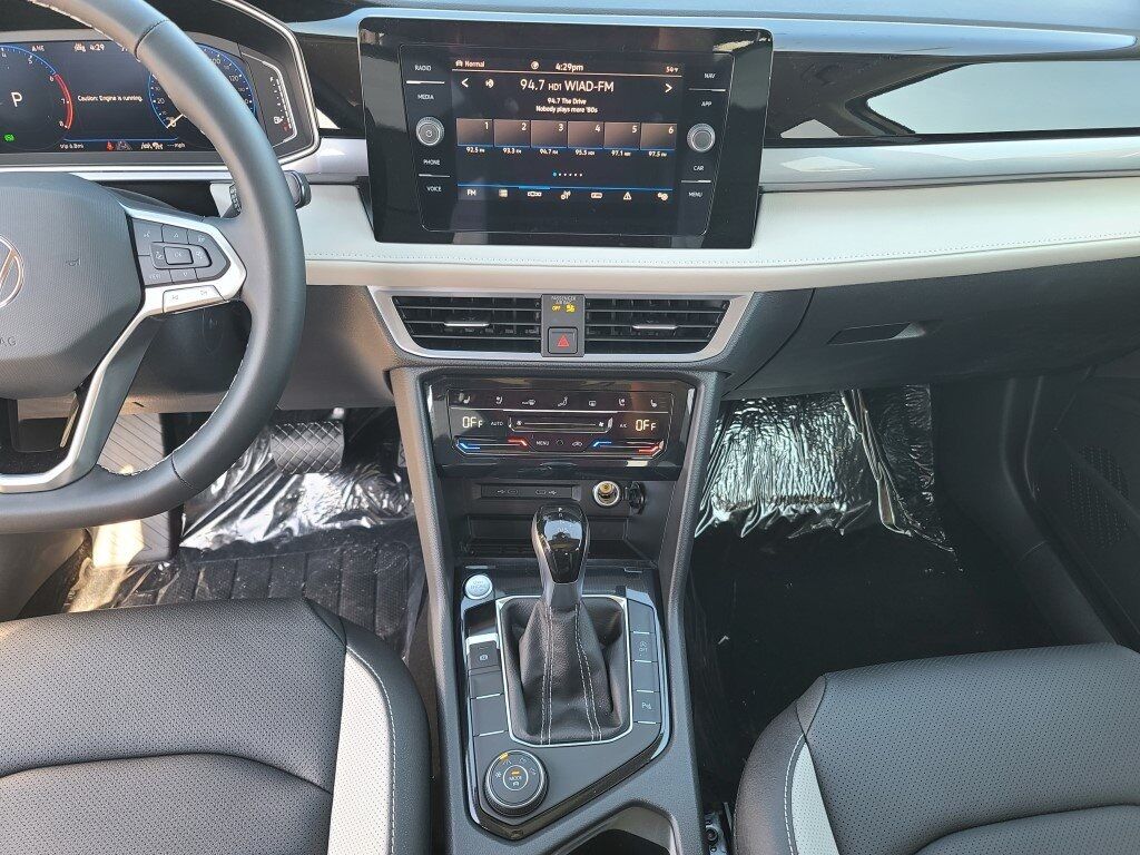 2025 Volkswagen Taos 1.5T SEL Springfield VA