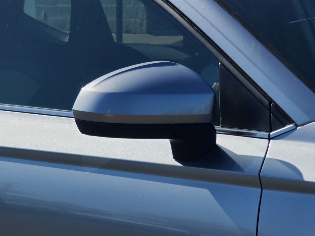 2025 Volkswagen Taos 1.5T SEL Springfield VA