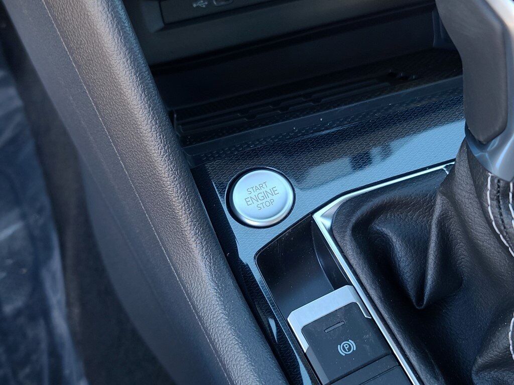 2025 Volkswagen Taos 1.5T SEL Springfield VA