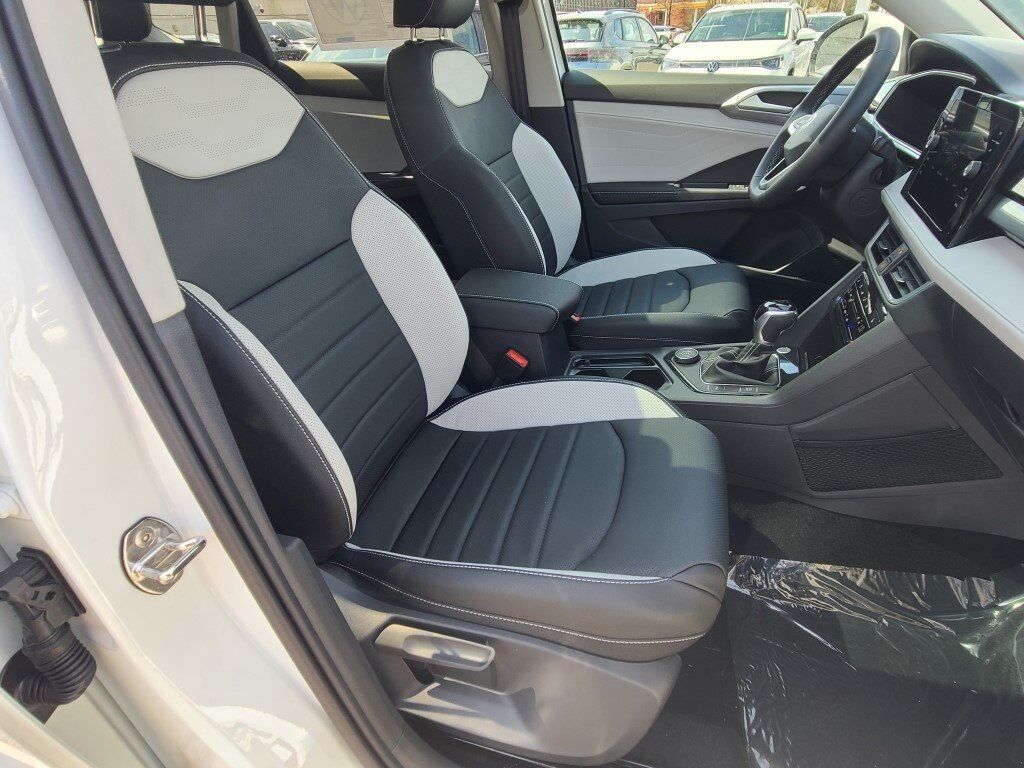 2025 Volkswagen Taos 1.5T SEL Springfield VA