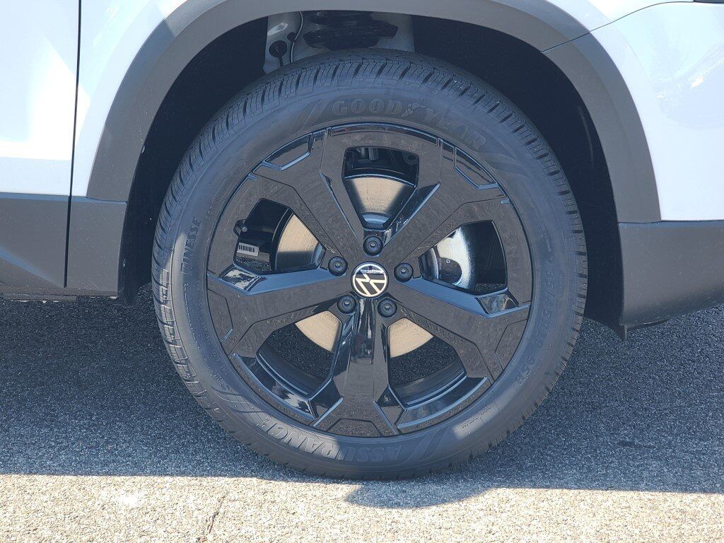 2025 Volkswagen Taos 1.5T SEL Springfield VA