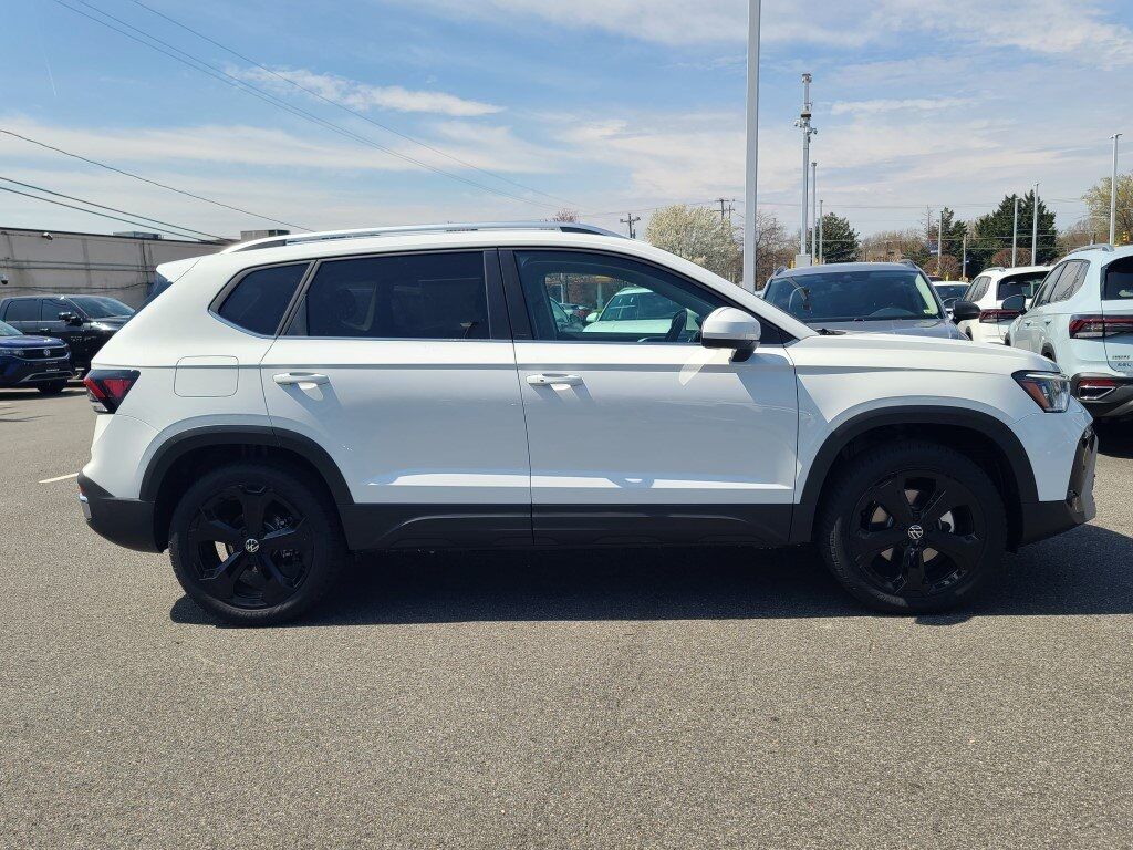 2025 Volkswagen Taos 1.5T SEL Springfield VA