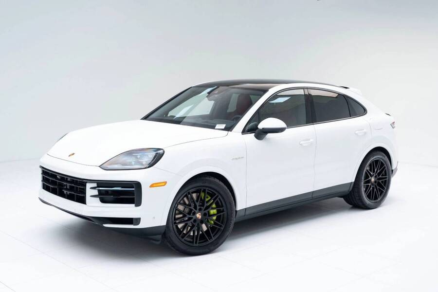 2026 Porsche Cayenne  Pompano Beach FL